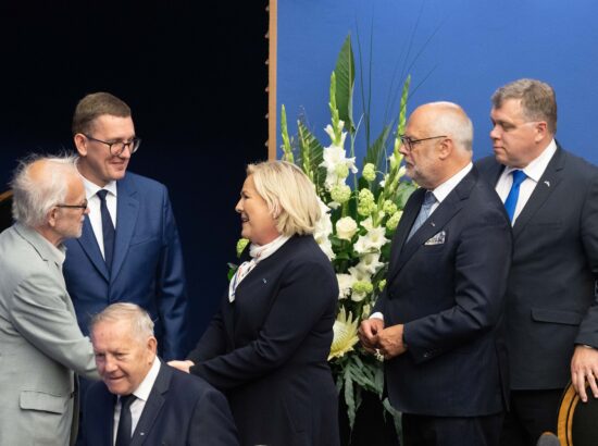 XV Riigikogu ja 20. Augusti Klubi pidulik ühisistung